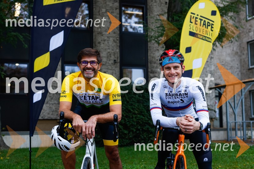  Matjaž Rakovec, župan Mestne občine Kranj;  Matej Mohorič, cestni kolesar, ambasador L'EtapeV Kranju predstavili L'Étape Slovenia by Tour de France