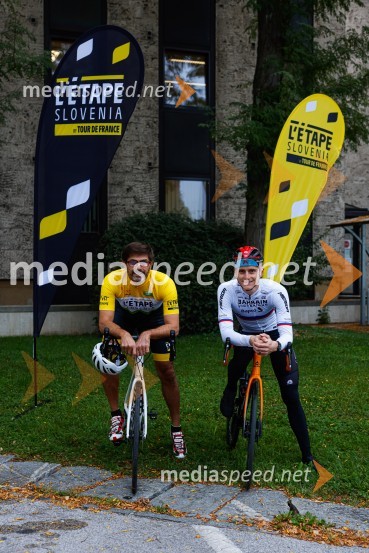  Matjaž Rakovec, župan Mestne občine Kranj;  Matej Mohorič, cestni kolesar, ambasador L'EtapeV Kranju predstavili L'Étape Slovenia by Tour de France