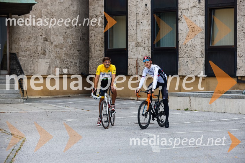  Matjaž Rakovec, župan Mestne občine Kranj;  Matej Mohorič, cestni kolesar, ambasador L'EtapeV Kranju predstavili L'Étape Slovenia by Tour de France