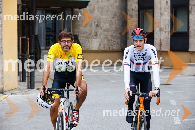  Matjaž Rakovec, župan Mestne občine Kranj;  Matej Mohorič, cestni kolesar, ambasador L'EtapeV Kranju predstavili L'Étape Slovenia by Tour de France