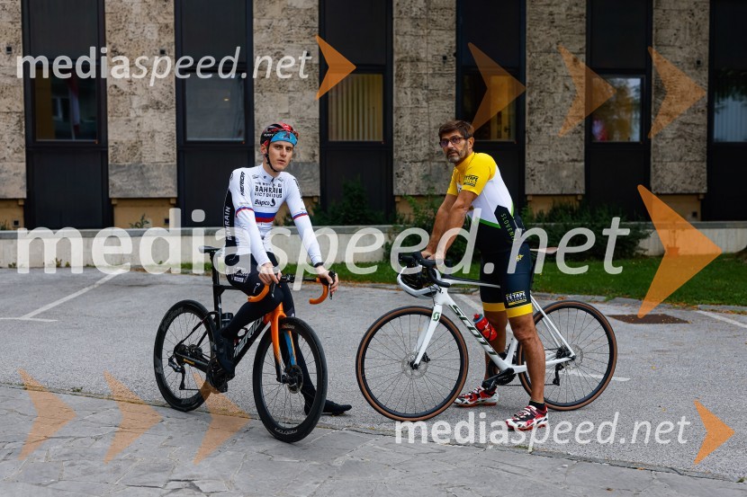  Matej Mohorič, cestni kolesar, ambasador L'Etape;  Matjaž Rakovec, župan Mestne občine KranjV Kranju predstavili L'Étape Slovenia by Tour de France