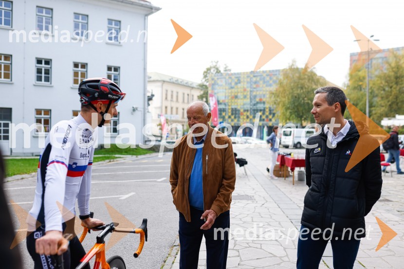  Matej Mohorič, cestni kolesar, ambasador L'Etape;  Franc Hvasti, nekdanji kolesar, trener in selektor;  ... V Kranju predstavili L'Étape Slovenia by Tour de France