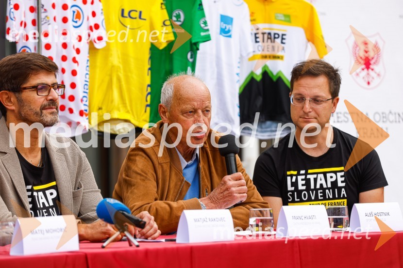  Matjaž Rakovec, župan Mestne občine Kranj;  Franc Hvasti, nekdanji kolesar, trener in selektor;  Aleš HostnikV Kranju predstavili L'Étape Slovenia by Tour de France