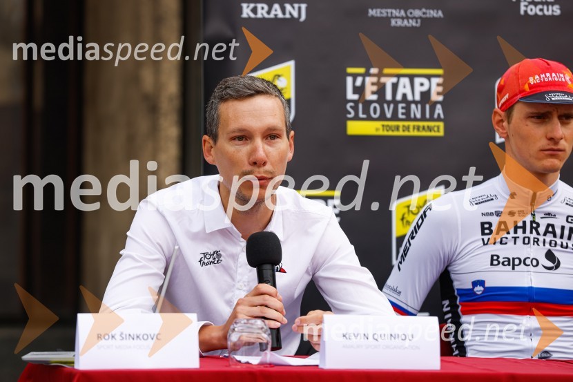  Kevin Quiniou,  vodja licenčnega projekta L'Étape by Tour de France ;  Matej Mohorič, cestni kolesar, ambasador L'EtapeV Kranju predstavili L'Étape Slovenia by Tour de France