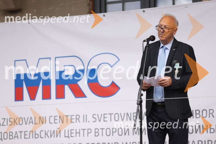  Janez  Ujčič, direktor Mednarodnega raziskovalnega centra druge svetovne vojneOdprtje muzeja Stalag XVIII-D, Maribor