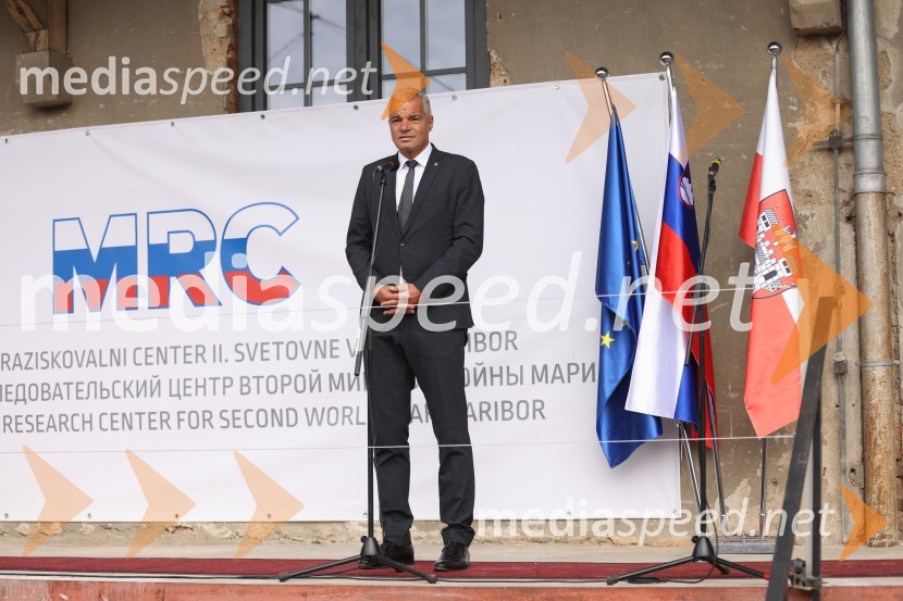  Saša Arsenovič, župan občine Maribor, podjetnikOdprtje muzeja Stalag XVIII-D, Maribor