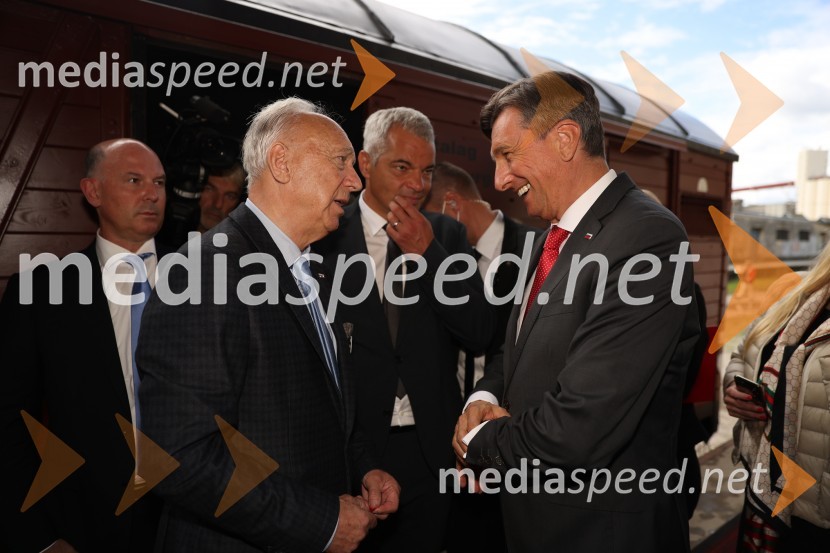  Janez  Ujčič, direktor Mednarodnega raziskovalnega centra druge svetovne vojne;  Aleksander Saša Arsenovič, župan, Mestna občina Maribor;  Borut Pahor, predsednik Republike SlovenijeOdprtje muzeja Stalag XVIII-D, Maribor