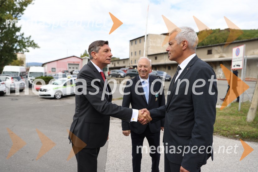  Borut Pahor, predsednik Republike Slovenije;  Janez  Ujčič, direktor Mednarodnega raziskovalnega centra druge svetovne vojne;  Saša Arsenovič, župan občine Maribor, podjetnikOdprtje muzeja Stalag XVIII-D, Maribor