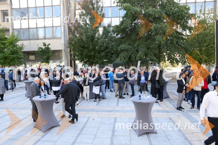 Dravske elektrarne Maribor ob 70. letnici odprle razstavo