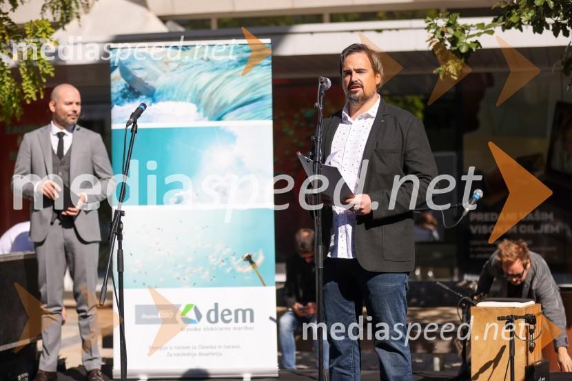  Miha Klančar, direktor za področje prodaje in marketinga, Večer d.d.Dravske elektrarne Maribor ob 70. letnici odprle razstavo