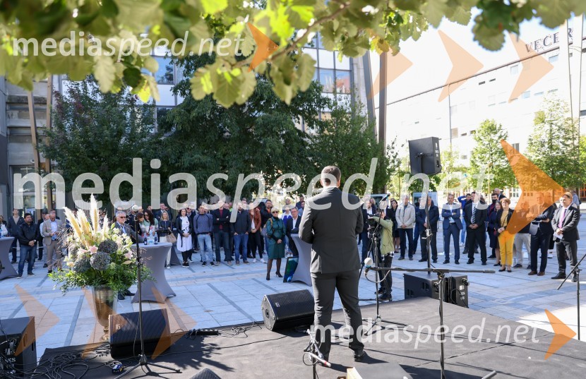 Dravske elektrarne Maribor ob 70. letnici odprle razstavo