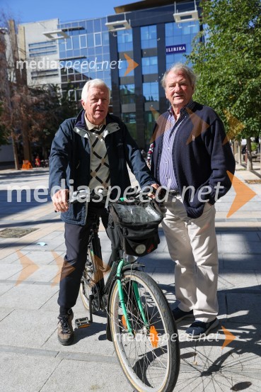  Tone Vogrinec, športni in smučarski funkcionar;  Črt Mesarič, nekdanji predsednik uprave NKBM Dravske elektrarne Maribor ob 70. letnici odprle razstavo