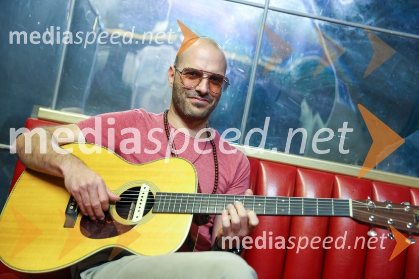  Rudi Bučar, glasbenikFrišno / Fresh – 1. Dan nove slovenske glasbe