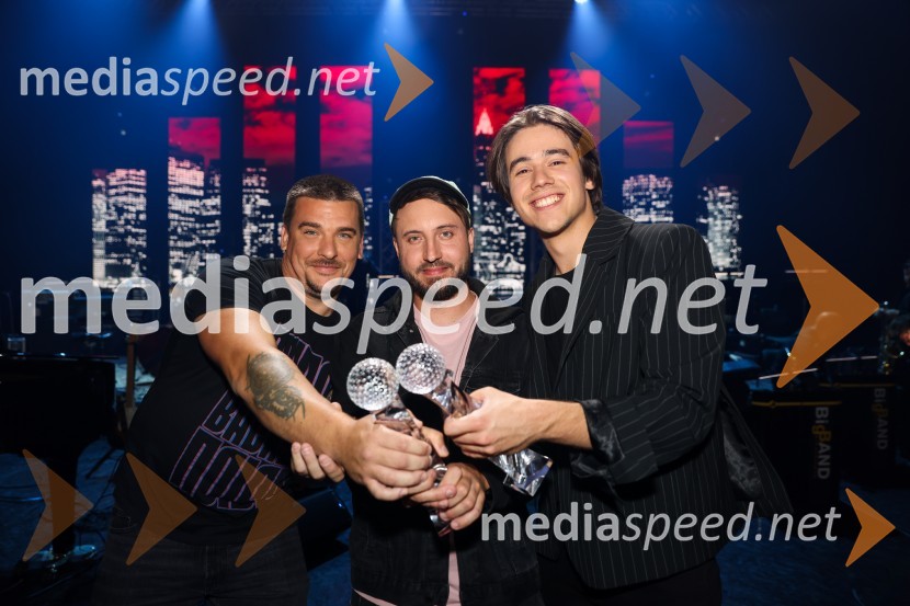  Matej Kosmačin, Alo!Stari;  Tine Matjašič, Alo!Stari;  Bojan Cvjetićanin, Joker OutFrišno / Fresh – 1. Dan nove slovenske glasbe