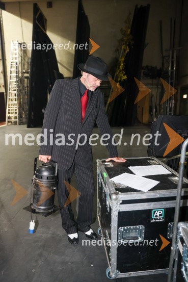  Jure Ivanušič, dramski igralec in glasbenikFrišno / Fresh – 1. Dan nove slovenske glasbe