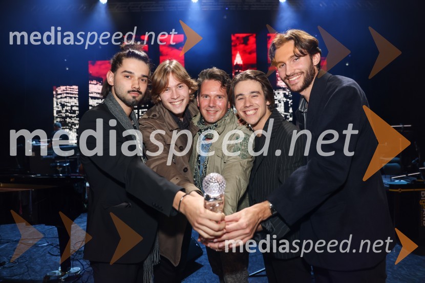  Jan  Peteh, Joker Out;  Kris  Guštin, Joker Out;  Gregor Zalokar, TrickyDisco! PiArt;  Bojan Cvjetićanin, Joker Out;  Martin  Jurkovič, Joker OutFrišno / Fresh – 1. Dan nove slovenske glasbe