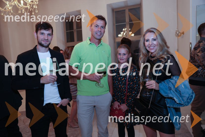  ... ;  Darko Pukl, glavni urednik, Radio Si;  ... ;  ... Frišno / Fresh – 1. Dan nove slovenske glasbe