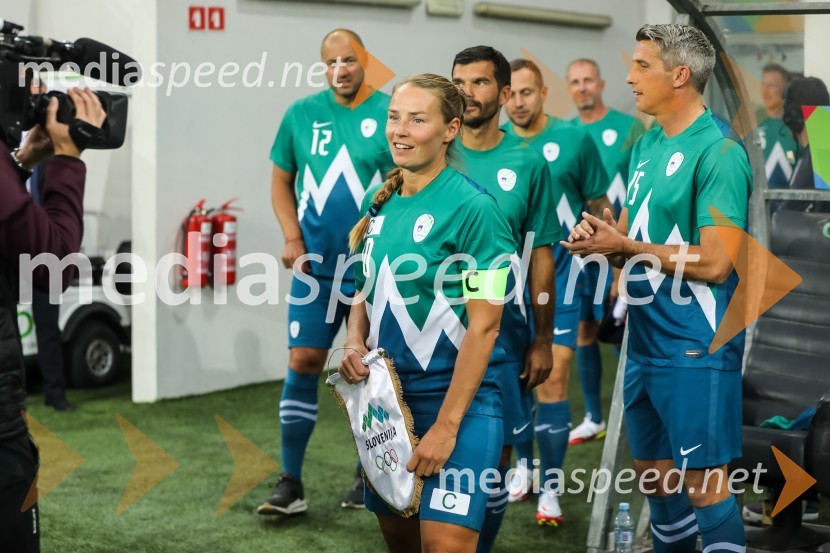  Tina Maze, bivša slovenska alpska smučarkaDobrodelni dogodek Fundacije Miroslava Cerarja