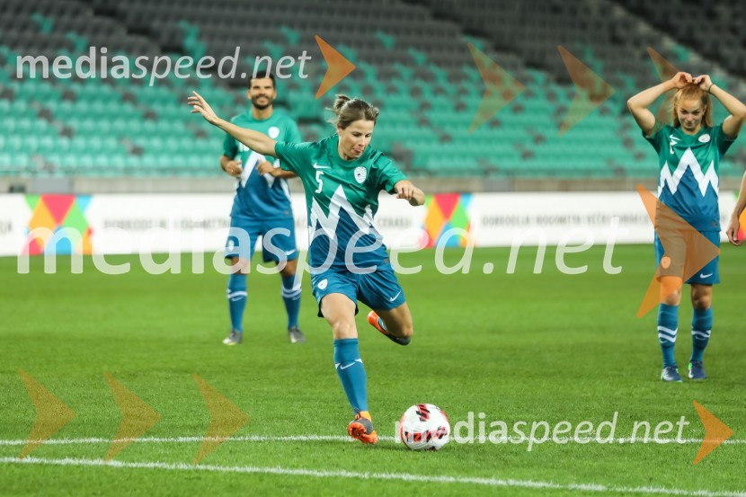  Vesna  Fabjan, smučarska tekačicaDobrodelni dogodek Fundacije Miroslava Cerarja