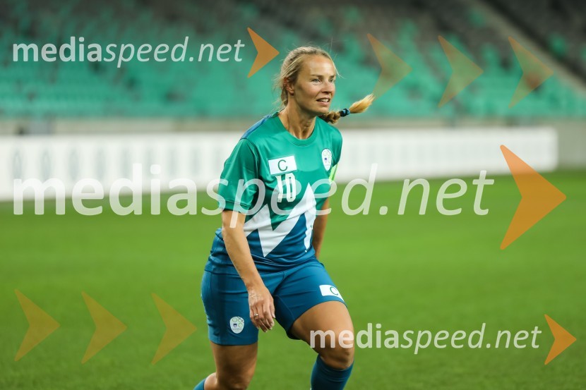  Tina Maze, bivša slovenska alpska smučarkaDobrodelni dogodek Fundacije Miroslava Cerarja