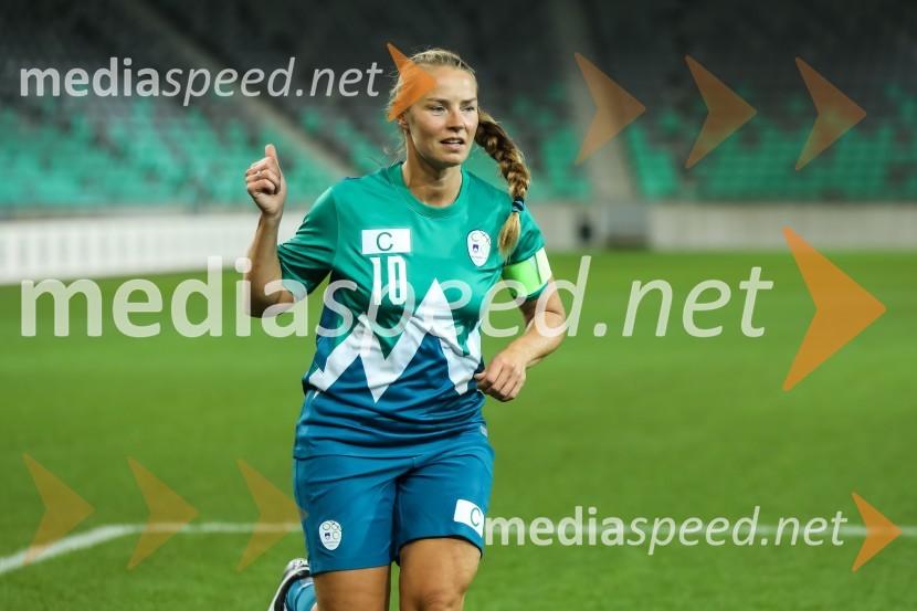  Tina Maze, bivša slovenska alpska smučarkaDobrodelni dogodek Fundacije Miroslava Cerarja