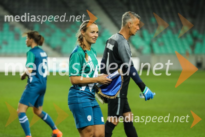  Tina Maze, bivša slovenska alpska smučarkaDobrodelni dogodek Fundacije Miroslava Cerarja