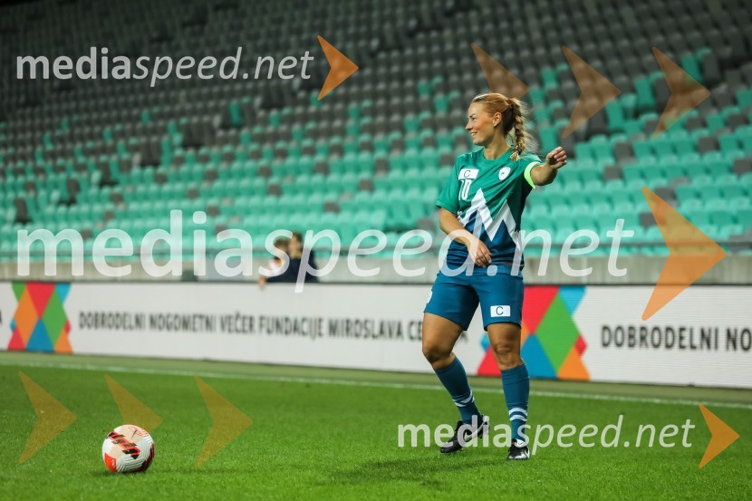  Tina Maze, bivša slovenska alpska smučarkaDobrodelni dogodek Fundacije Miroslava Cerarja