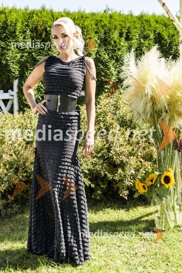  Carmen OsovnikarEkskluzivno druženje z Vražjimi damami