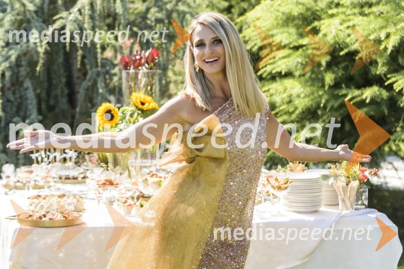  Gordana Grandošek Whiddon, plesalka, lastnica blagovne znamke GGWEkskluzivno druženje z Vražjimi damami