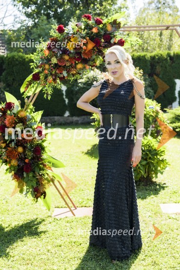  Carmen OsovnikarEkskluzivno druženje z Vražjimi damami