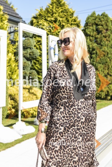  Andreja  Medvedič, lastnica in direktorica Sense Wellness ClubaEkskluzivno druženje z Vražjimi damami