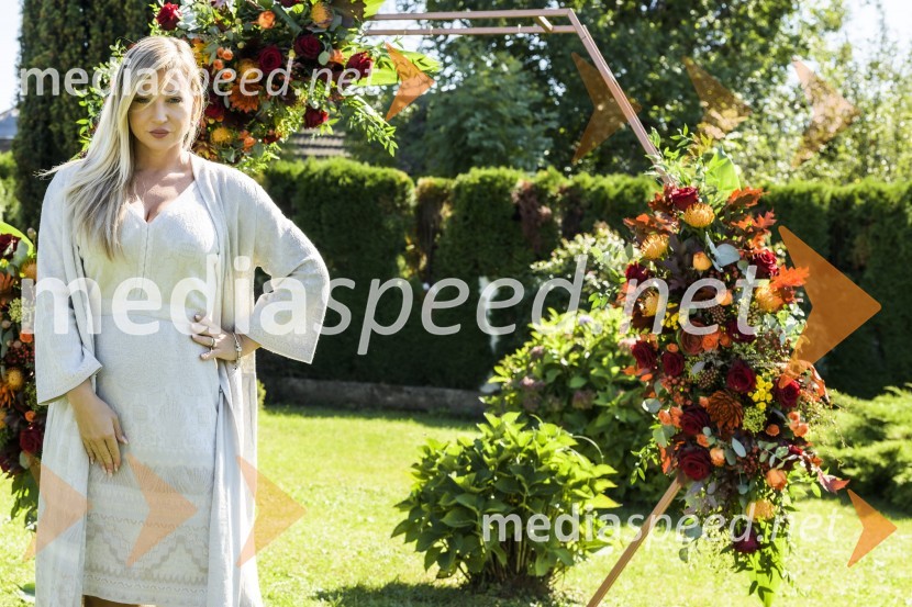  Nika  Čukur,  ShowRoom eventsEkskluzivno druženje z Vražjimi damami