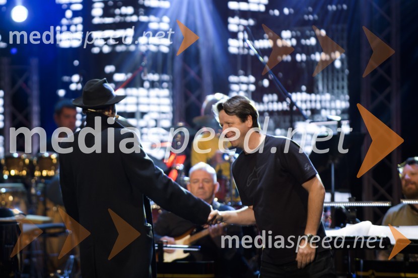  Jure Ivanušič, dramski igralec in glasbenik;  Tadej Tomšič, dirigent, saksofonistFrišno / Fresh – 1. Dan nove slovenske glasbe