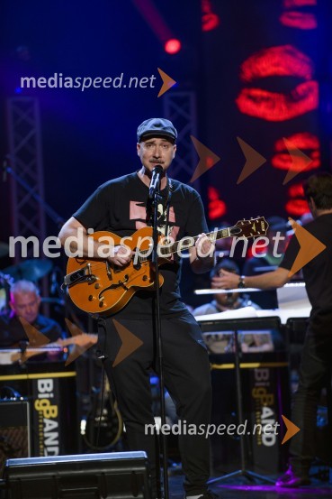  Robi Pikl, skupina ManoucheFrišno / Fresh – 1. Dan nove slovenske glasbe