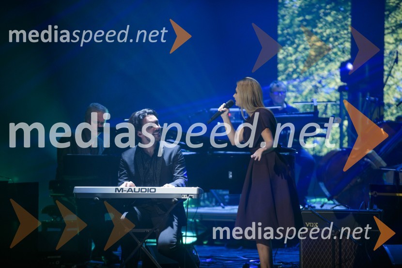  Aleš Vovk - Raay, glasbenik, duo Maraaya;  Marjetka Vovk, pevka, duo MaraayaFrišno / Fresh – 1. Dan nove slovenske glasbe