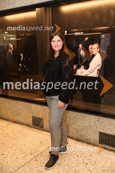  Teja Pelko, novinarka, Svet24Češnjev vrt, premiera komedije in podelitev Dnevnikove nagrade Tjaši Železnik