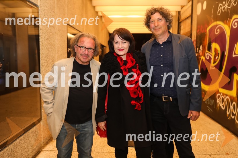  Jaša Jamnik, igralec in režiser;  ... ;  ... Češnjev vrt, premiera komedije in podelitev Dnevnikove nagrade Tjaši Železnik