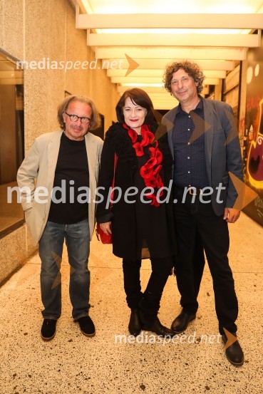  Jaša Jamnik, igralec in režiserČešnjev vrt, premiera komedije in podelitev Dnevnikove nagrade Tjaši Železnik