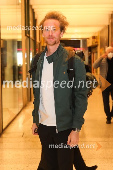 Češnjev vrt, premiera komedije in podelitev Dnevnikove nagrade Tjaši Železnik