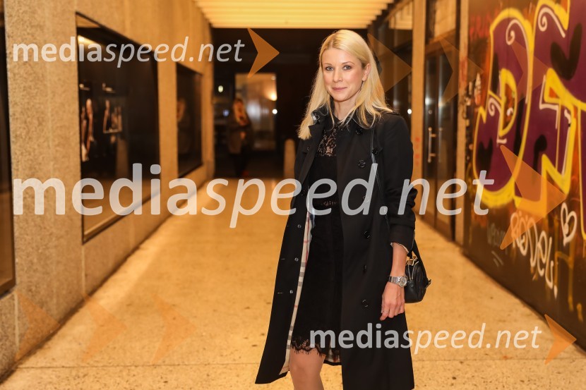  Tjaša  Železnik, igralkaČešnjev vrt, premiera komedije in podelitev Dnevnikove nagrade Tjaši Železnik