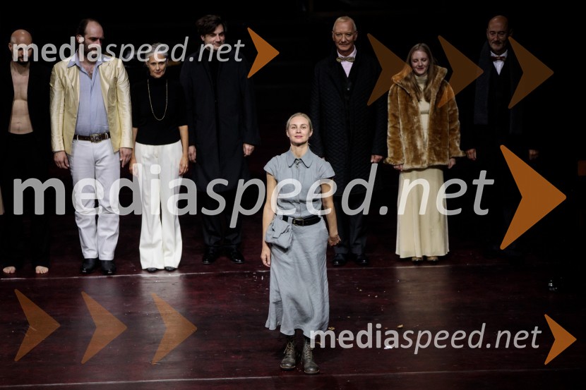 Češnjev vrt, premiera komedije in podelitev Dnevnikove nagrade Tjaši Železnik