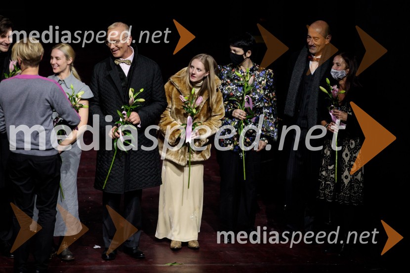 Češnjev vrt, premiera komedije in podelitev Dnevnikove nagrade Tjaši Železnik