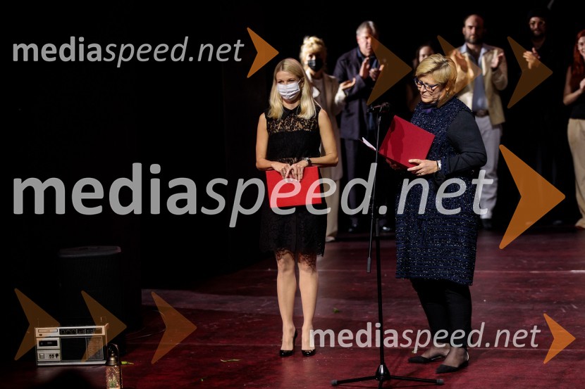  Tjaša  Železnik, igralka;  Tina Mahkota, prevajalkaČešnjev vrt, premiera komedije in podelitev Dnevnikove nagrade Tjaši Železnik