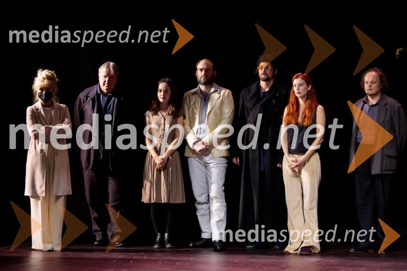 Češnjev vrt, premiera komedije in podelitev Dnevnikove nagrade Tjaši Železnik