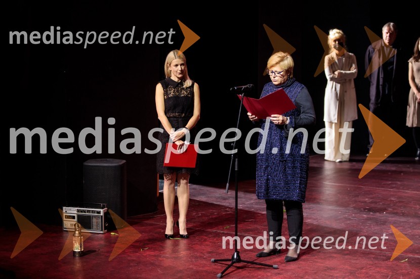  Tjaša  Železnik, igralka;  Tina Mahkota, prevajalkaČešnjev vrt, premiera komedije in podelitev Dnevnikove nagrade Tjaši Železnik