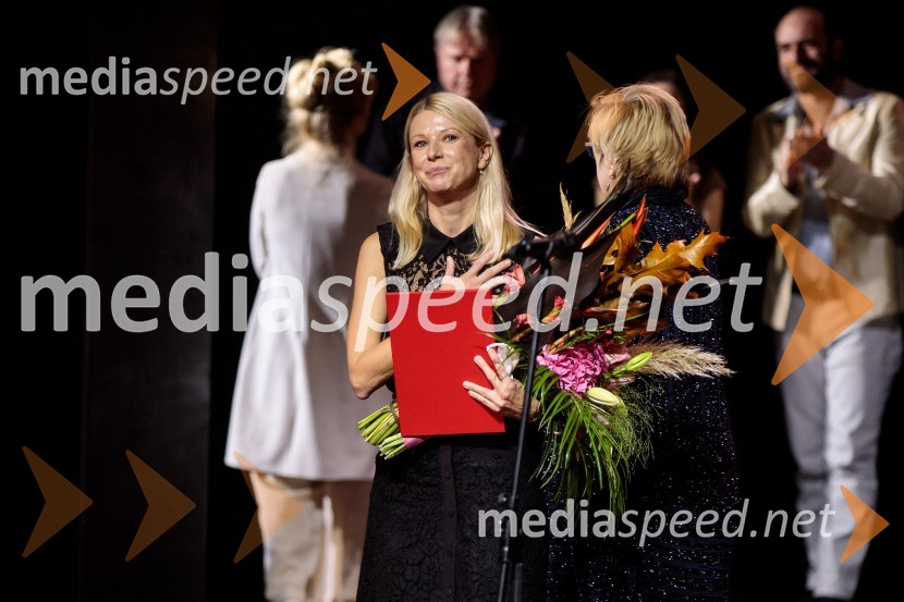  Tjaša  Železnik, igralkaČešnjev vrt, premiera komedije in podelitev Dnevnikove nagrade Tjaši Železnik