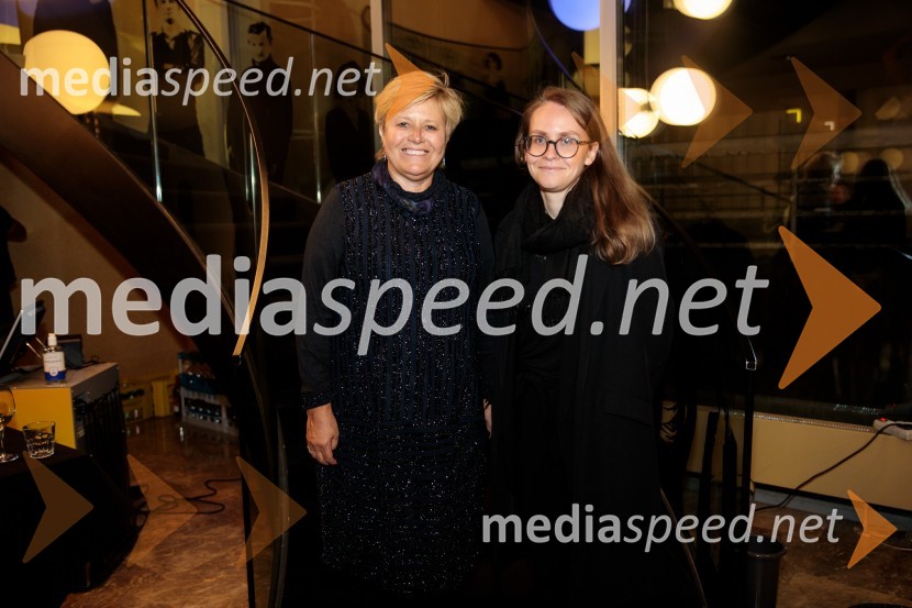  Tina Mahkota, prevajalka;  Maja Šučur, literarna kritičarkaČešnjev vrt, premiera komedije in podelitev Dnevnikove nagrade Tjaši Železnik