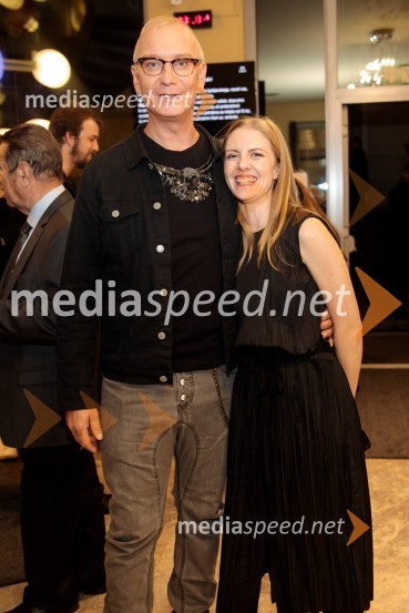  Uroš Smolej, igralec;  Lena Hribar  Škrlec, igralkaČešnjev vrt, premiera komedije in podelitev Dnevnikove nagrade Tjaši Železnik