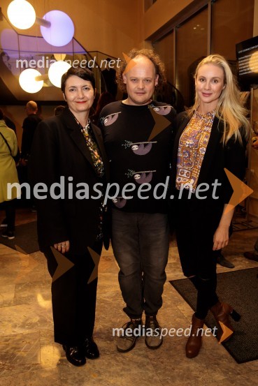 Češnjev vrt, premiera komedije in podelitev Dnevnikove nagrade Tjaši Železnik