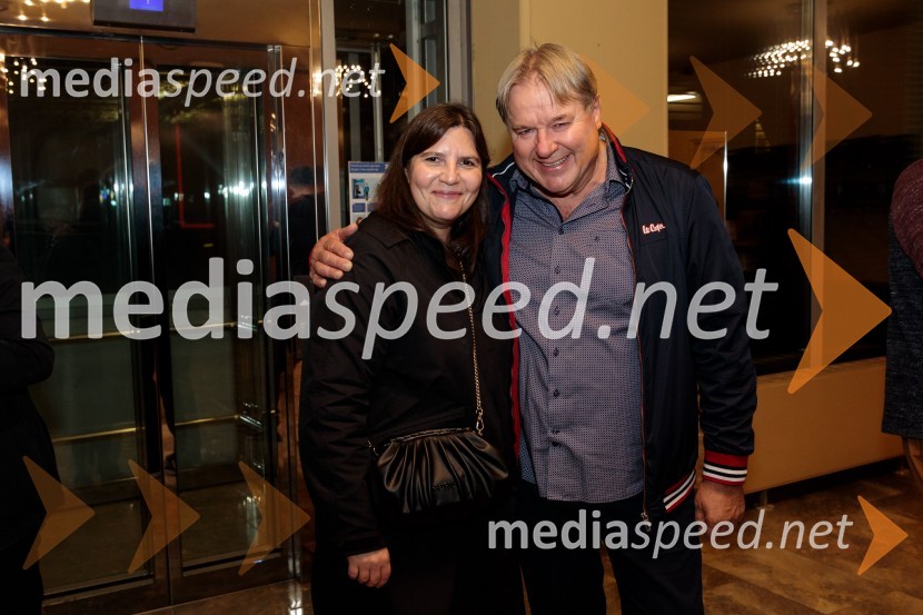  Teja Pelko, novinarka, Svet24;  Jožef Ropoša, igralecČešnjev vrt, premiera komedije in podelitev Dnevnikove nagrade Tjaši Železnik